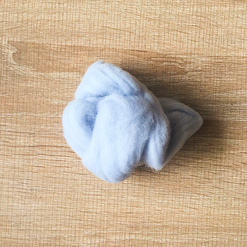 Needle felted wool felting ice blue wool Roving for felting supplies short fabric easy felt