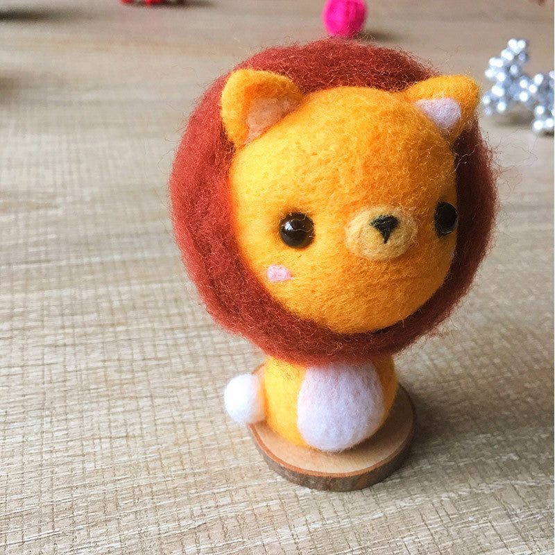 Handmade Needle felted cat felting kit project Animals lion leo cute for beginners starters