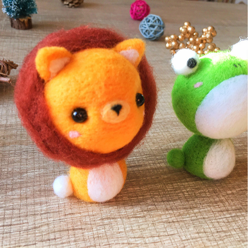 Handmade Needle felted cat felting kit project Animals lion leo cute for beginners starters