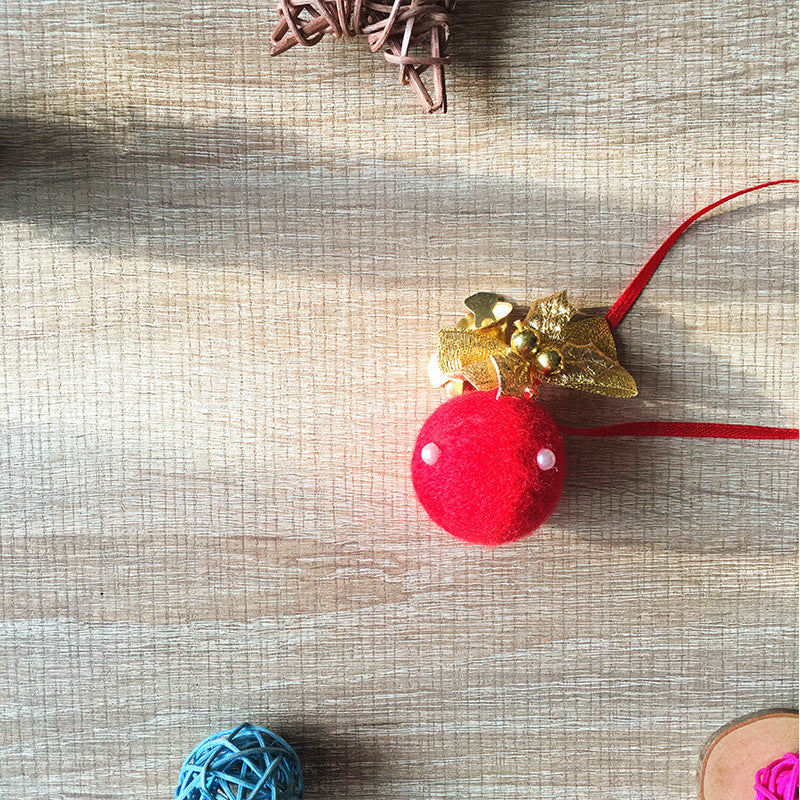 Handmade needle felting felted project christmas bauble red ball tree ornamant christmas decor decoration